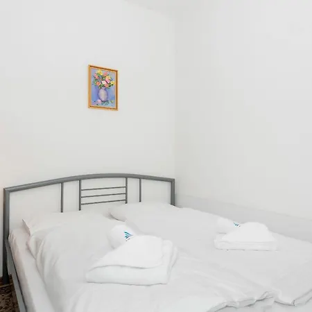 Cozy By Renters Nyaraló