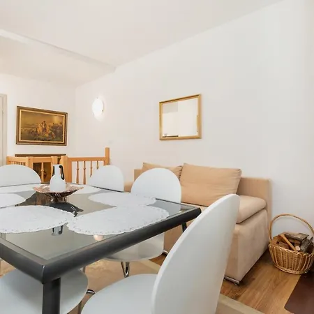 Cozy By Renters